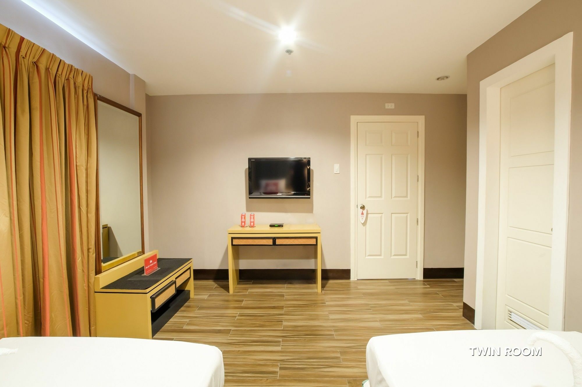 ZEN Rooms Del Pilar Malate Manila Exteriör bild