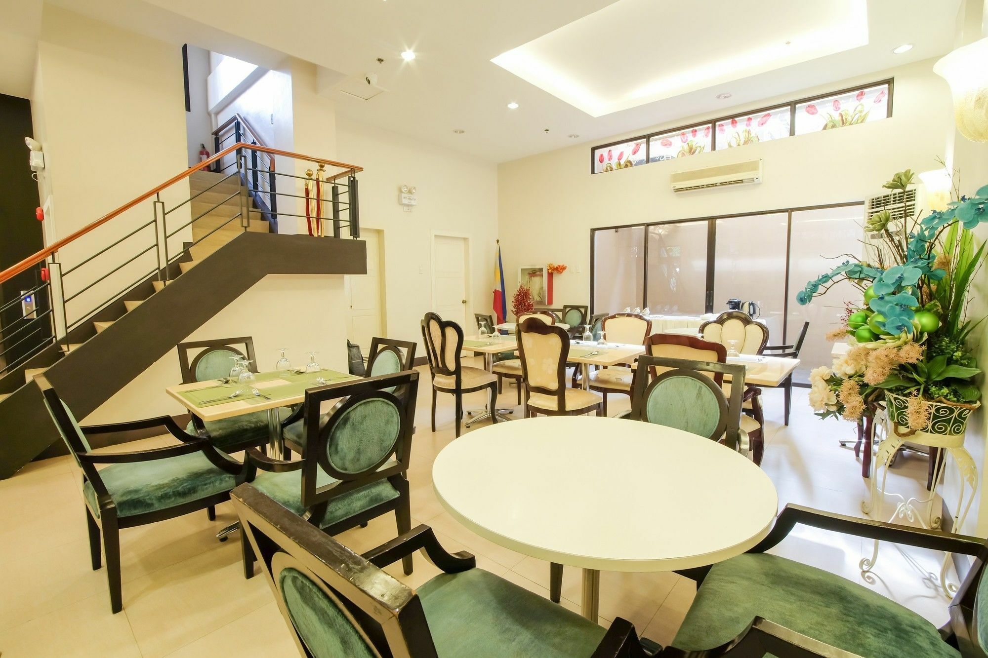 ZEN Rooms Del Pilar Malate Manila Exteriör bild