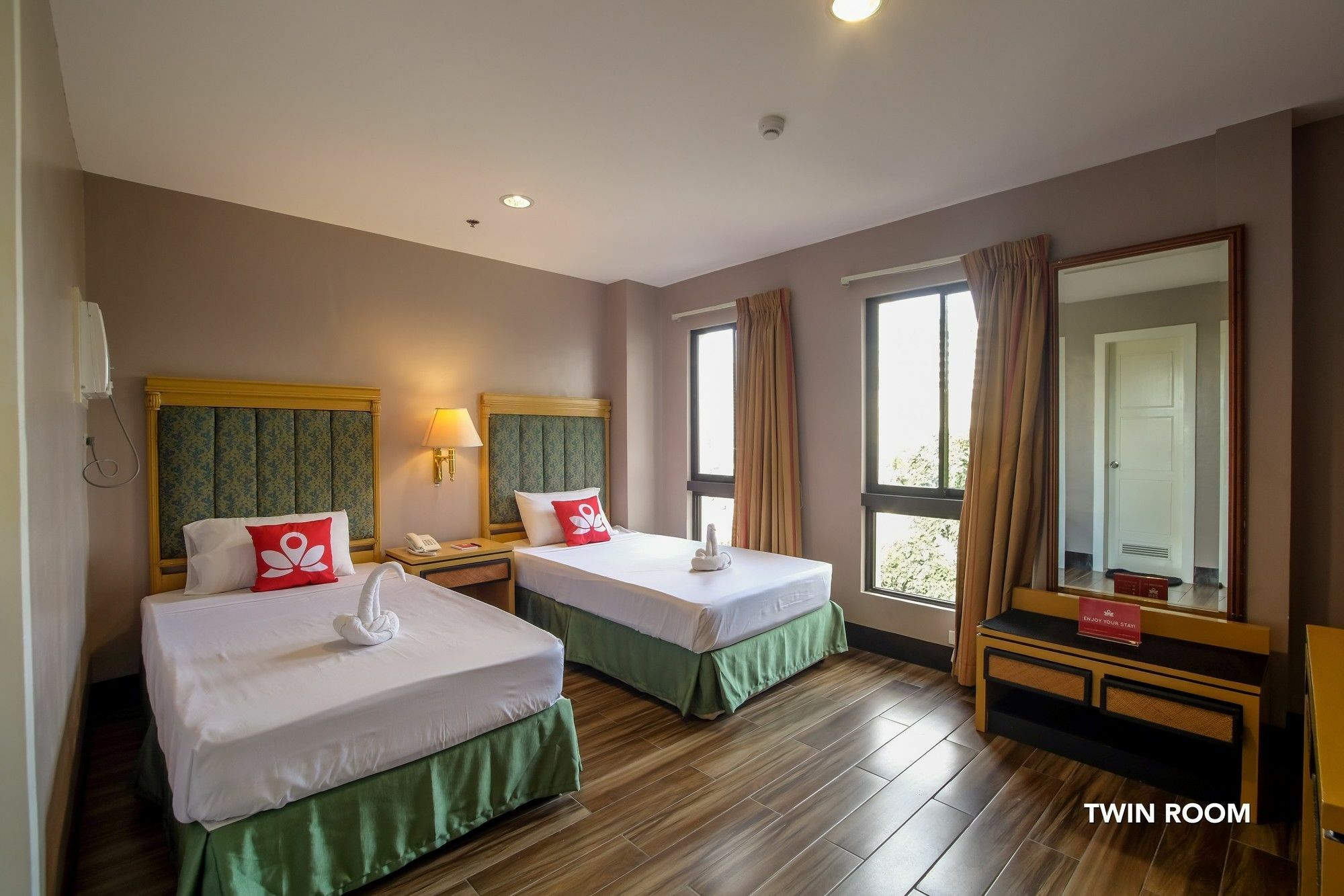 ZEN Rooms Del Pilar Malate Manila Exteriör bild